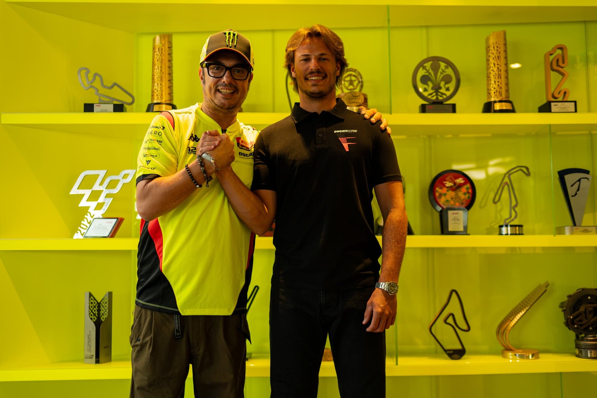 Nicolò Bulega col Pertamina Enduro VR46 Racing Team — foto 5