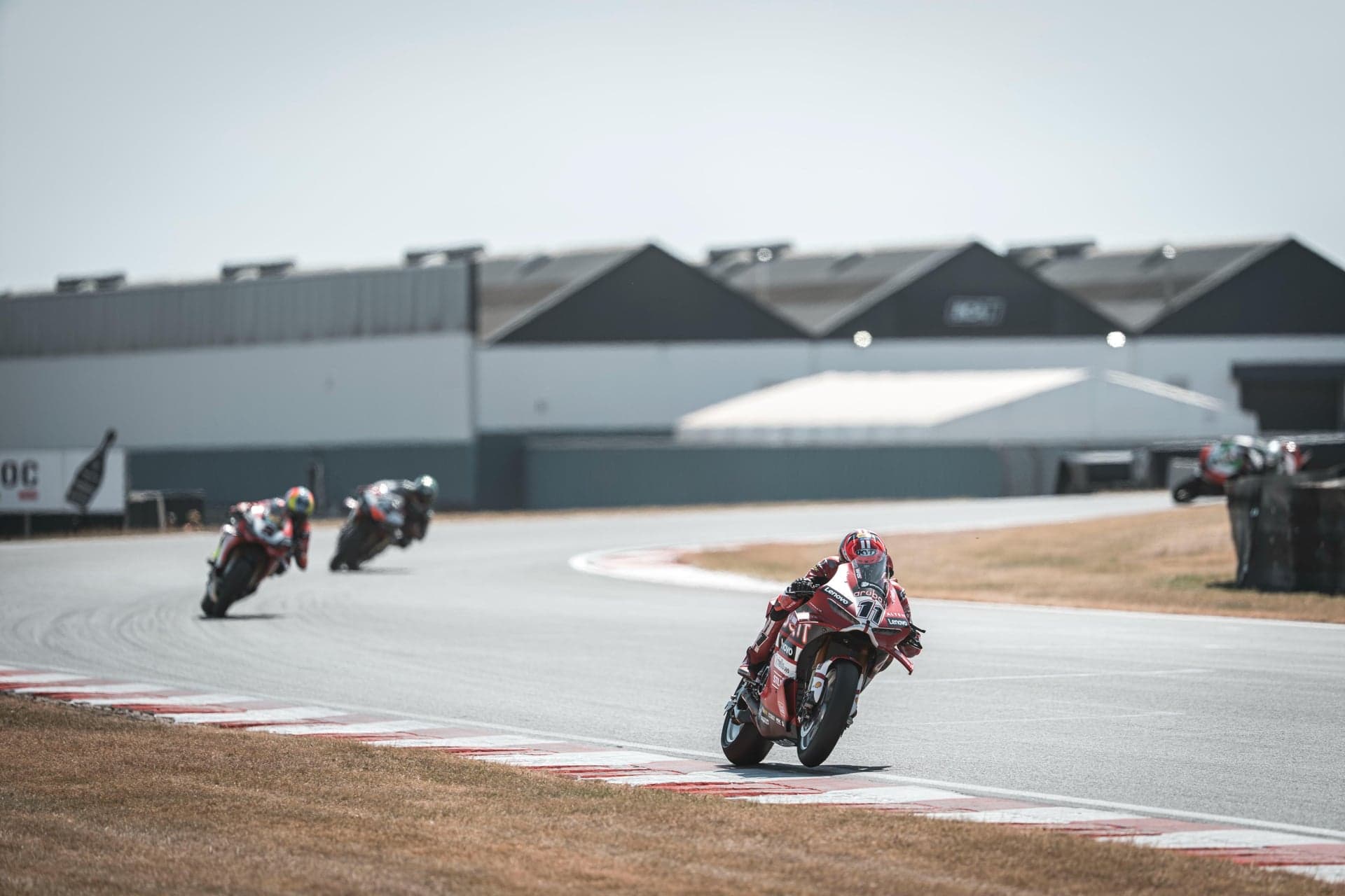 Nicolò Bulega a Donington Park 2026 — foto 4